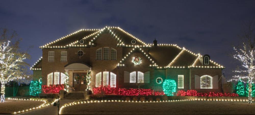 A house in the Tulsa area lit up in Christmas lights and decoration. Christmas light installation was completed by Hook and Ladder, a subsidiary of Nutri-Green.
